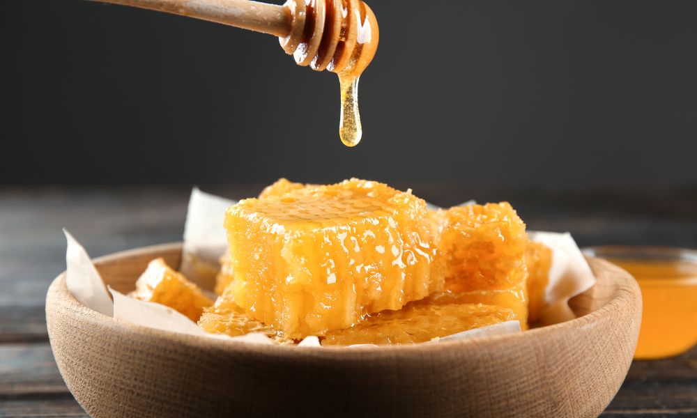 How To Use Honeycomb as a Cooking Ingredient